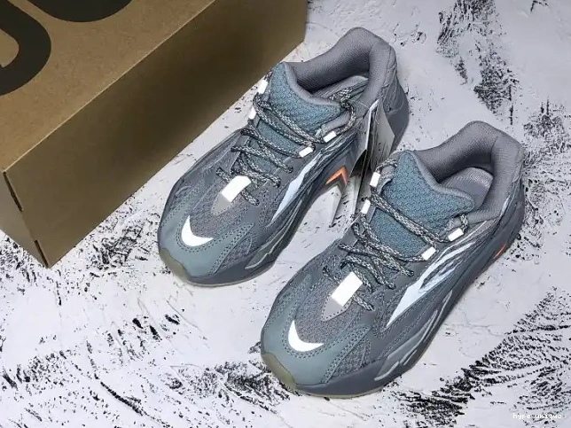 hype Boost 700 Adidas Yeezy 'Inertia' V2 FW2549 0604
